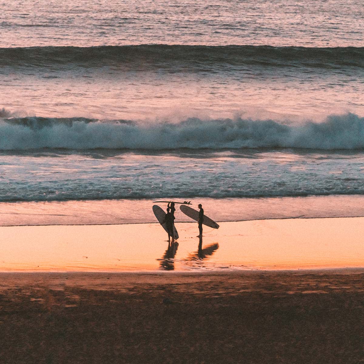 The-ultimate-surf-guide-to-Fuerteventura-Lapoint-surf-camps