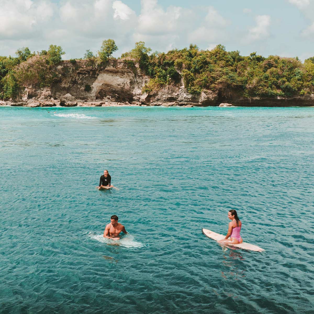 Bali-surf-paradise-Lapoint-camp