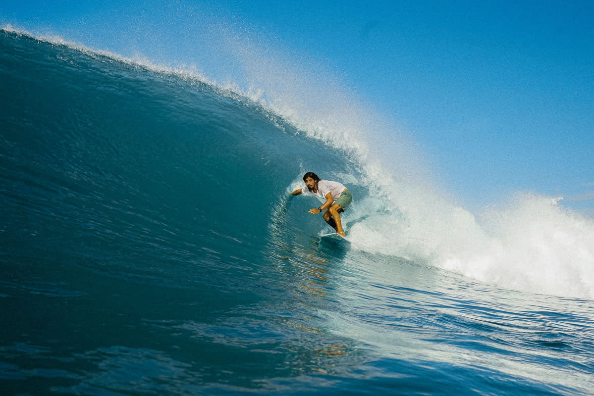 surfer-big-wave