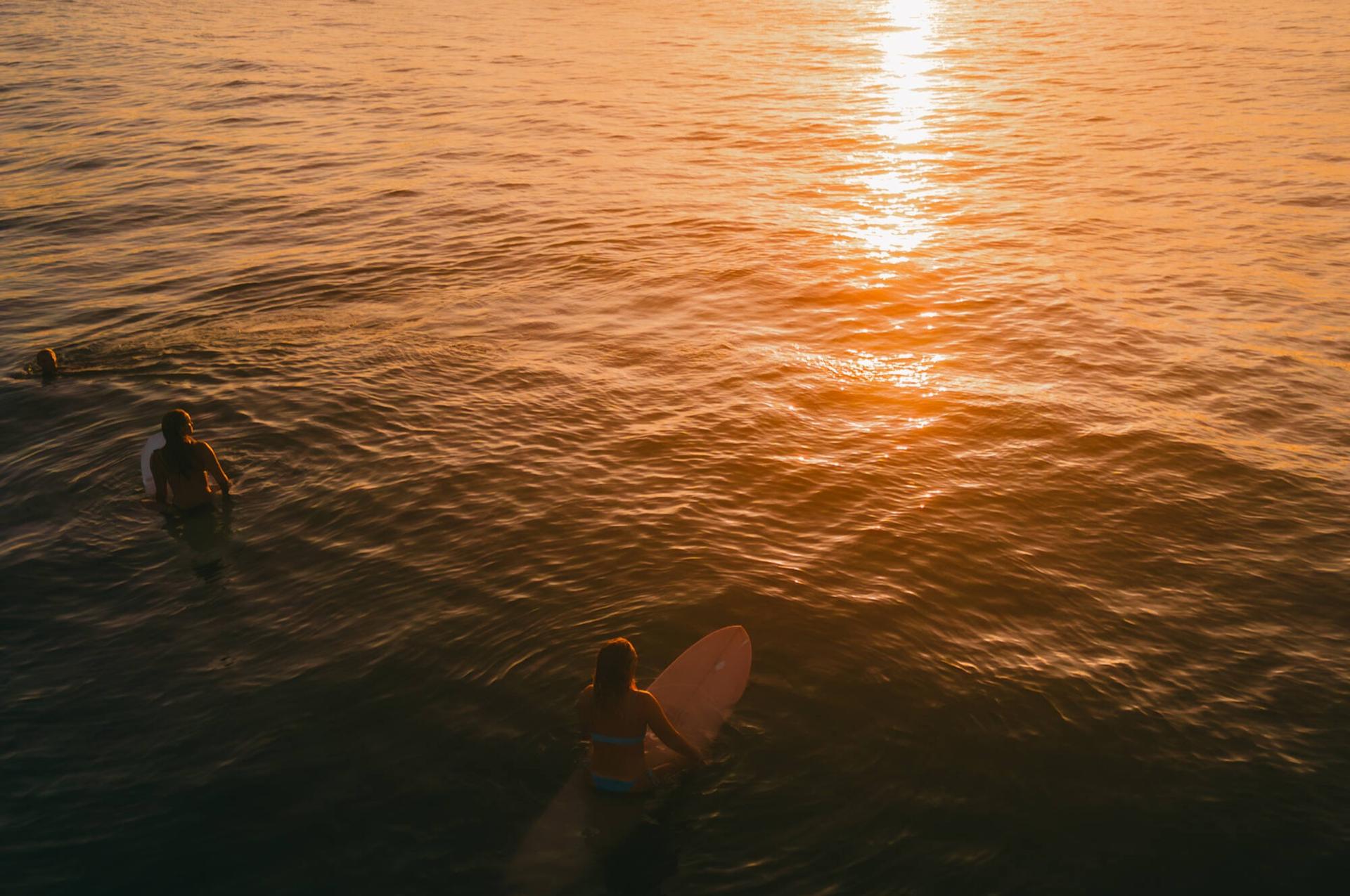 Malou SriLanka sunrise surfdrone11