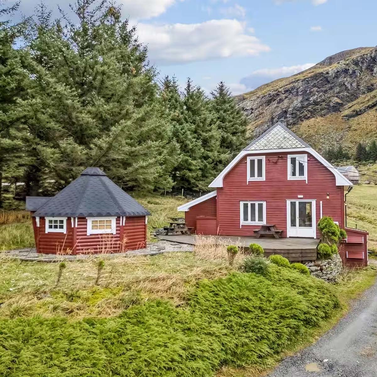 Book-a-stay-at-Hoddevik-airbnb
