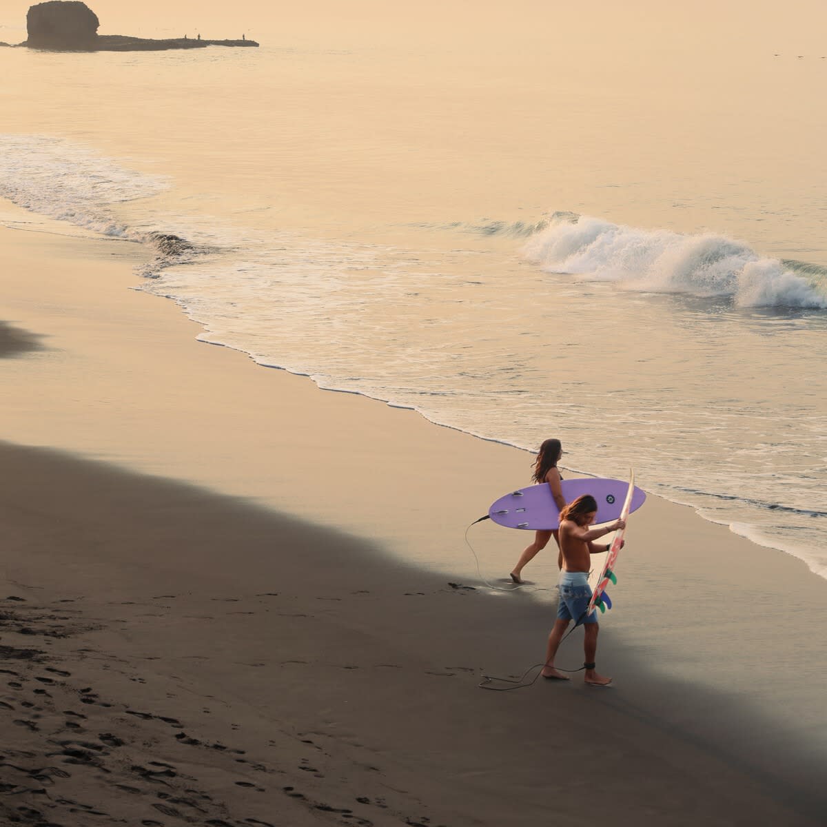 people lapoint sri lanka surfcamp
