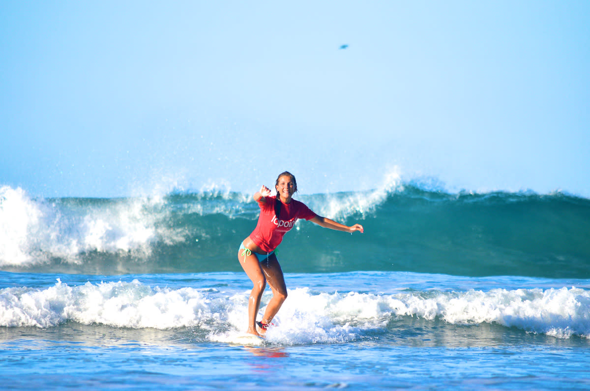 Lapoint surfcamp surfer catches wave