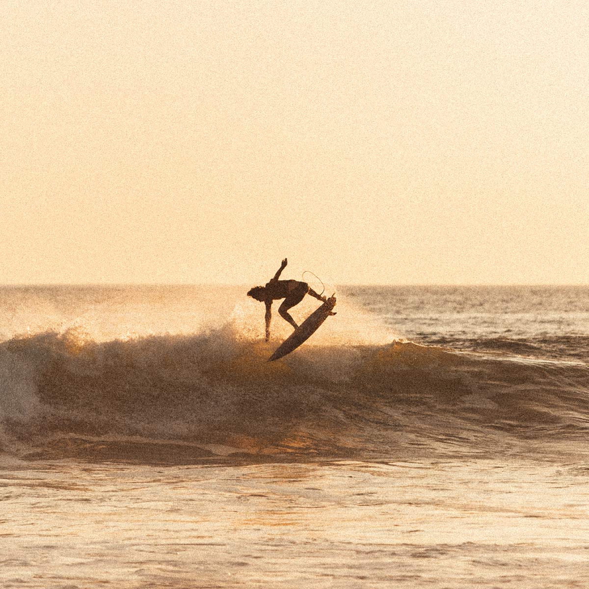 Surf-in-Costa-rica-Lapoint