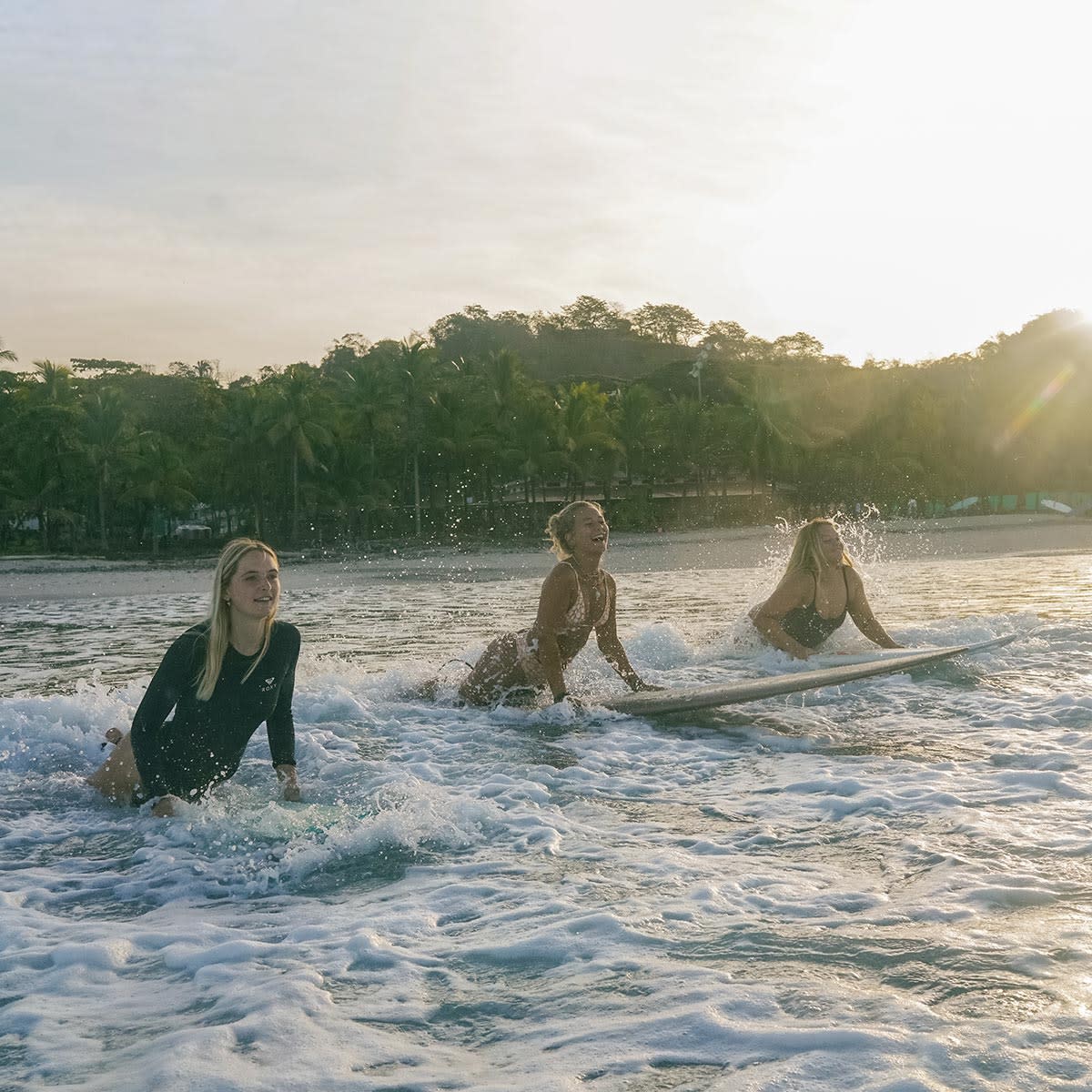 When-to-surf-in-Santa-Teresa-Costa-Rica