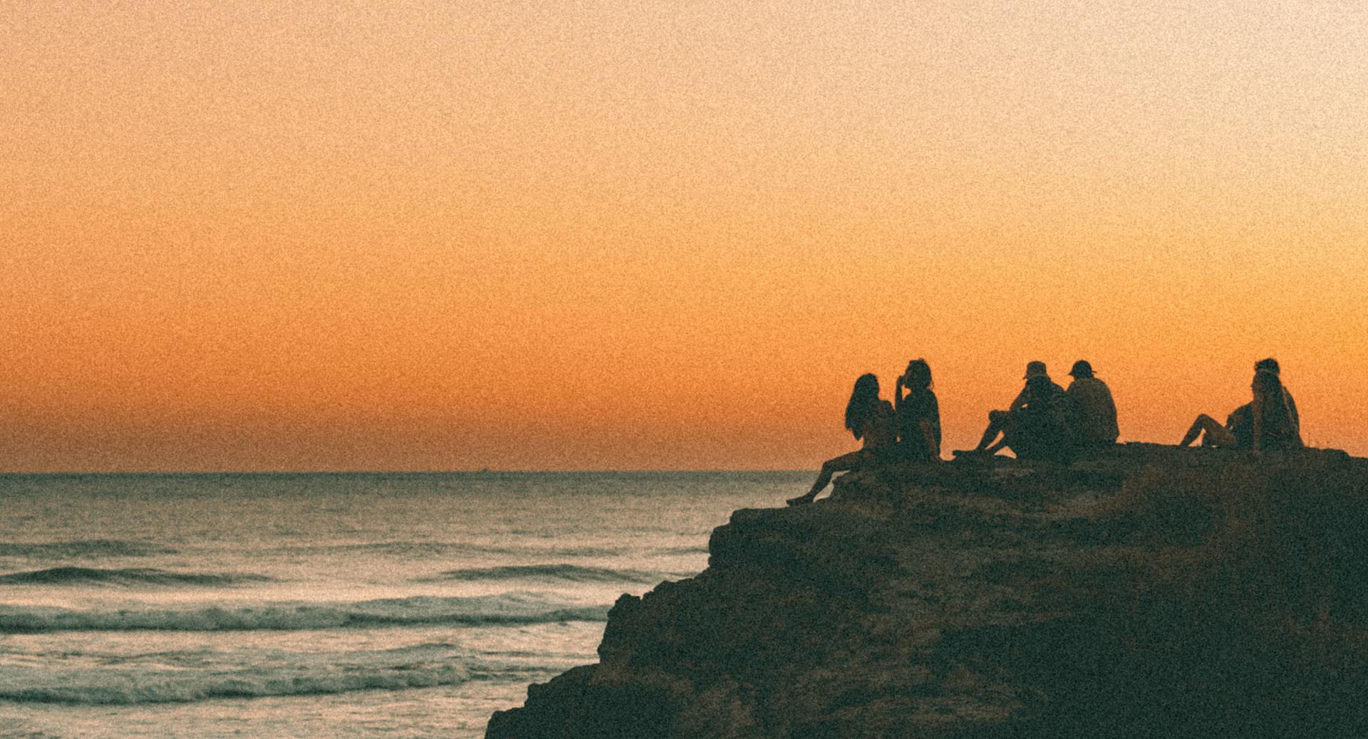 Lapoint-surf-camp-people-on-cliff-El-Salvador-newsletter-page-3