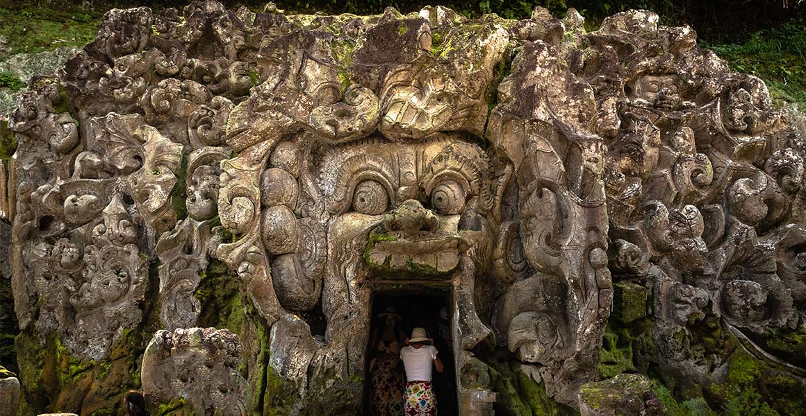 goa gaja elephant cave bali