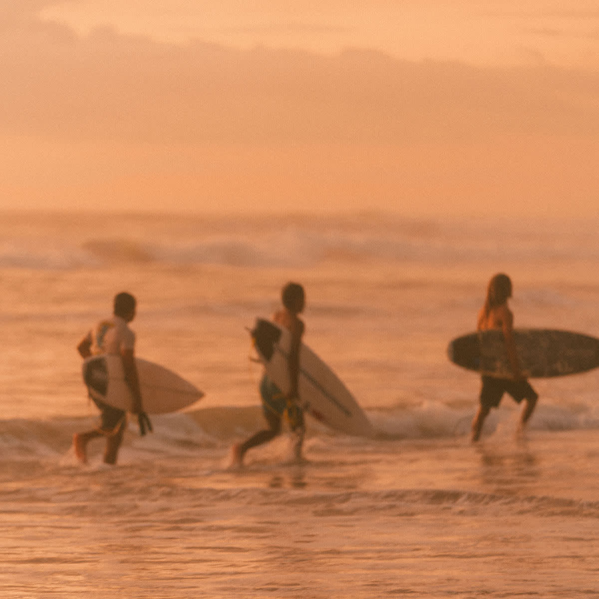 Arrival-dates-Lapoint-surf-camps